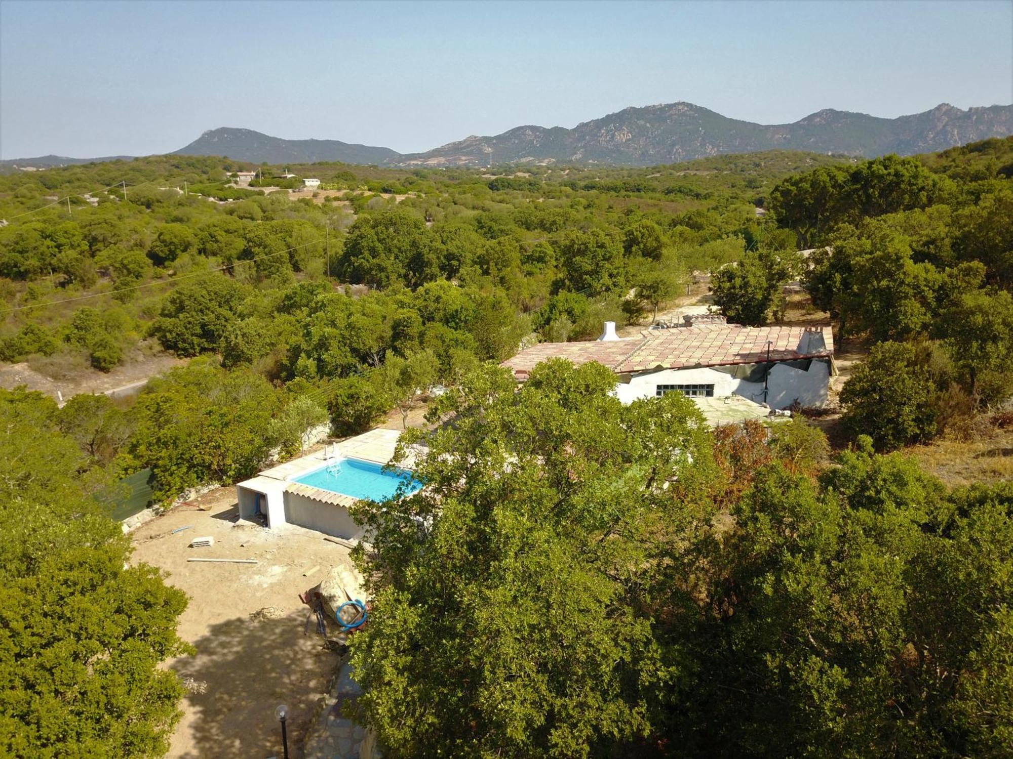 Residence Villa Smeralda Telti Exteriör bild