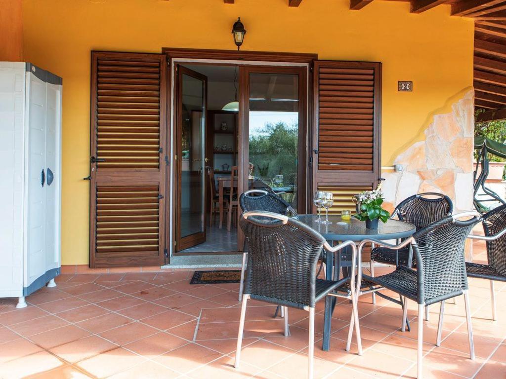 Residence Villa Smeralda Telti Exteriör bild